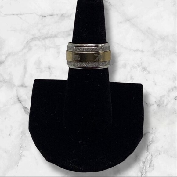 Bunny Logo Stainless Steel Unisex Gold Tone Ring With Textured Finish Size‎ 7 - Picture 2 of 7